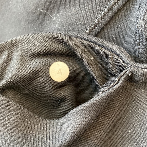 Lululemon legging - Picture 4 of 8